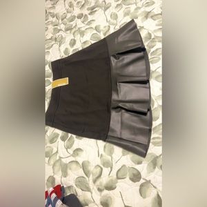 New michael kors skirt very good quality